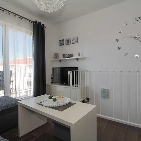 Iva Apartment